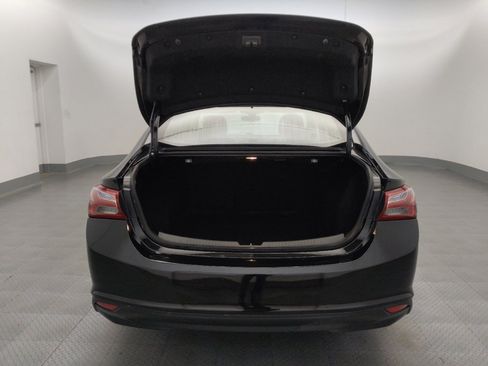 Used 2022 Chevrolet Malibu LT FWD image 29