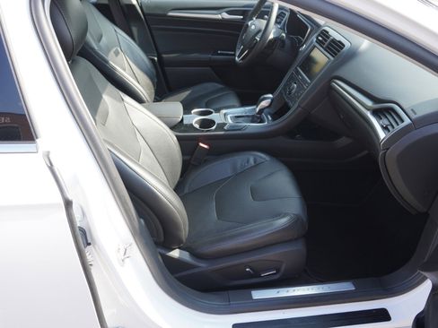 Used 2014 Ford Fusion Titanium image 17