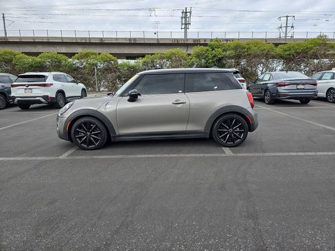 Used 2019 MINI Cooper S FWD image 8