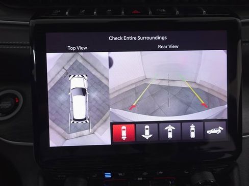 Used 2023 Jeep Grand Cherokee L Limited w/ Luxury Tech Group II image 17