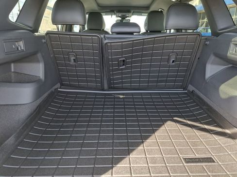 New 2026 Volkswagen Tiguan SE R-Line image 28