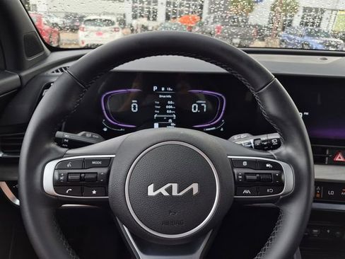Used 2025 Kia Sportage X-Line w/ Premium Package AWD/4WD image 32