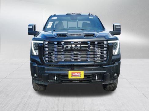New 2026 GMC Sierra 2500 Denali Ultimate w/ Max Trailering Package image 8
