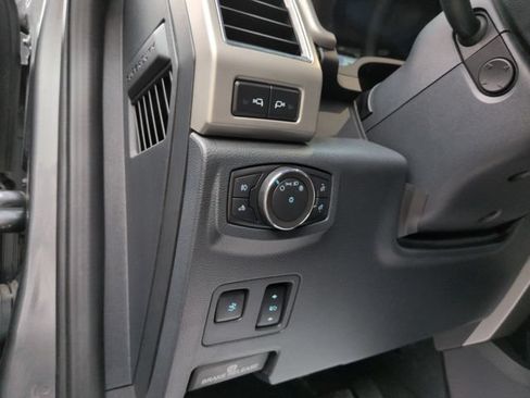 Used 2022 Ford F250 Lariat w/ Tremor Off-Road Package AWD/4WD image 13