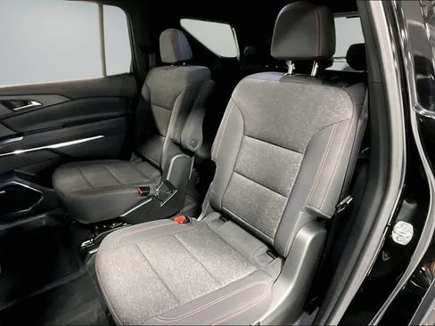 Used 2024 Chevrolet Traverse Z71 w/ Enhanced Driving Package AWD/4WD image 21