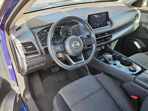 Used 2023 Nissan Rogue SV AWD/4WD image 10
