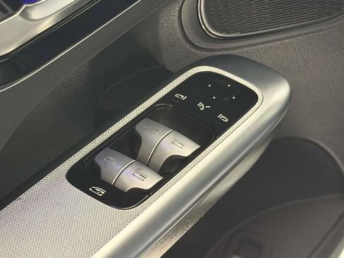 Certified 2023 Mercedes-Benz GLC 300 4MATIC image 16