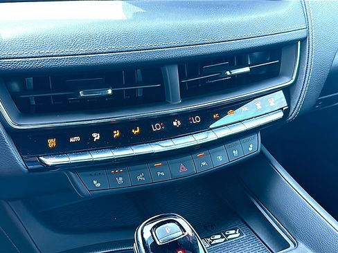 Used 2025 Cadillac CT5 Premium Luxury w/ LPO, ONYX Package AWD/4WD image 35