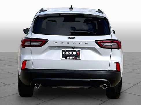 Used 2025 Ford Escape ST-Line FWD image 5