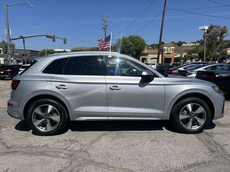 Used 2022 Audi Q5 2.0T Premium Plus w/ Premium Plus Package AWD/4WD image 3