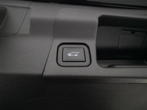 Used 2023 GMC Acadia Denali w/ Trailering Package FWD image 15