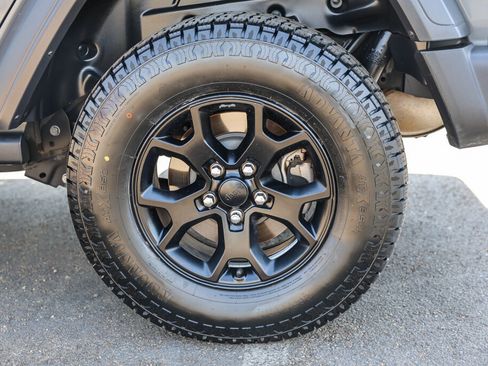 Used 2021 Jeep Wrangler Unlimited Sport AWD/4WD image 26