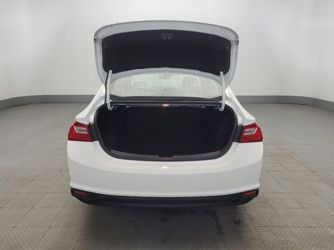 Used 2023 Chevrolet Malibu LT image 29
