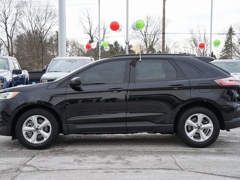 Certified 2023 Ford Edge SE image 4