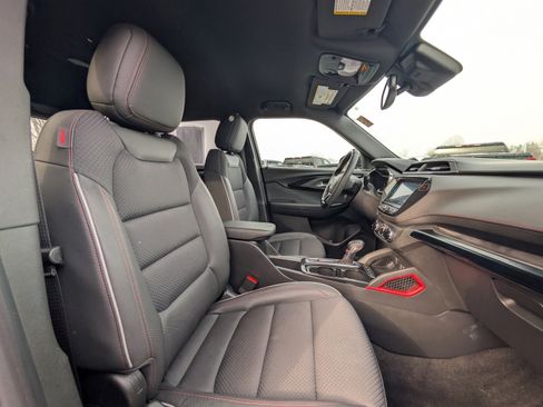 Certified 2023 Chevrolet TrailBlazer RS w/ Convenience Package image 40
