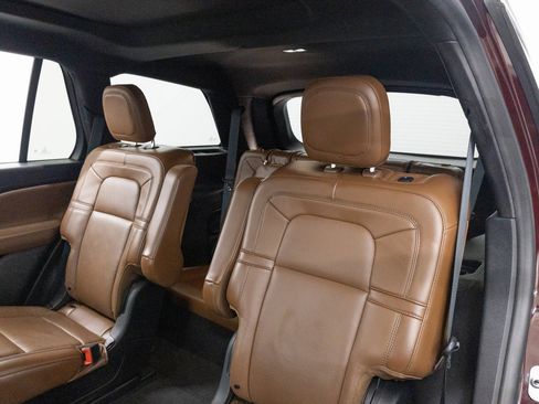Used 2021 Lincoln Aviator Reserve w/ Equipment Group 201A image 14