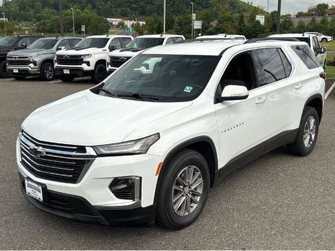 Used 2023 Chevrolet Traverse LT w/ LPO, Floor Liner Package AWD/4WD image 26