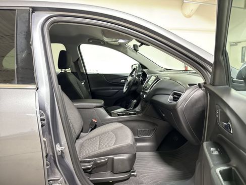 Used 2018 Chevrolet Equinox LT FWD image 21
