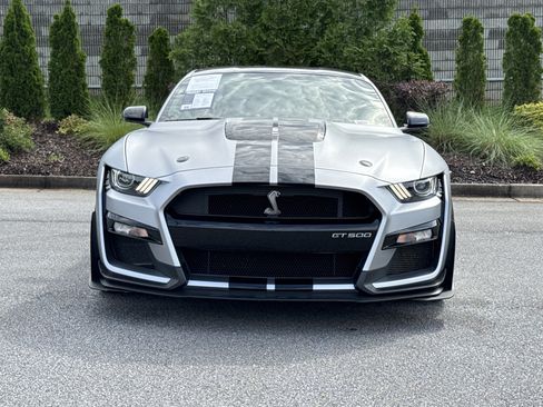 Used 2020 Ford Mustang Shelby GT500 w/ Technology Package RWD image 3