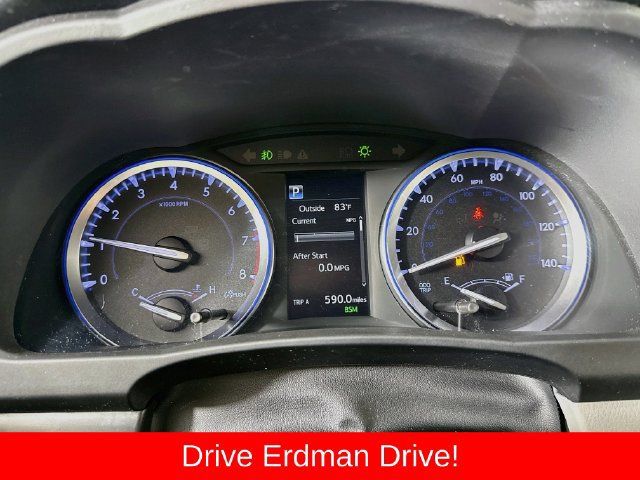 Used 2018 Toyota Highlander XLE FWD image 17