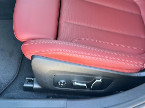 New 2026 BMW 330i Sedan image 12