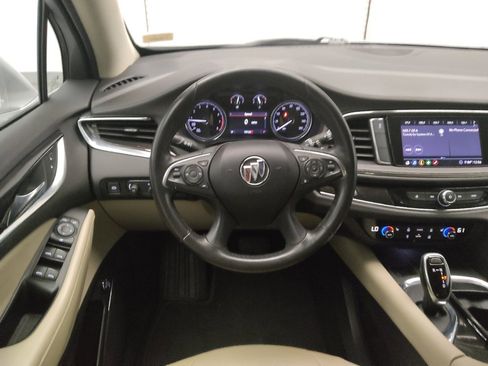 Used 2020 Buick Enclave Essence FWD image 22
