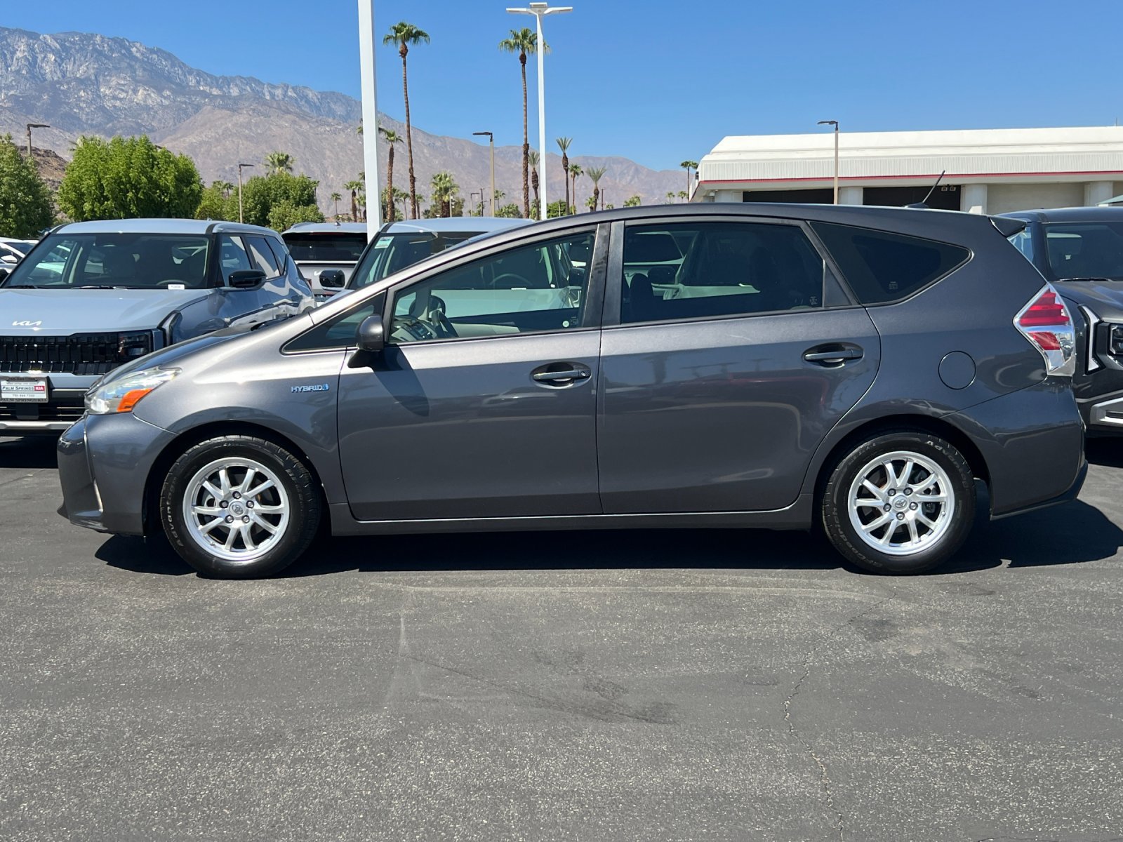 Used 2015 Toyota Prius V Three FWD image 6