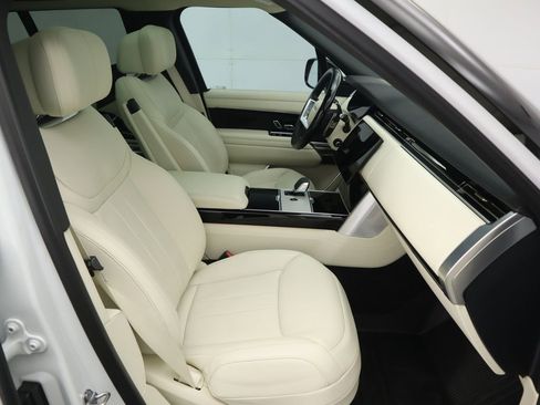 Used 2024 Land Rover Range Rover Autobiography image 21