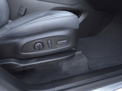 Used 2023 Buick Enclave Essence w/ Sport Touring Edition image 42