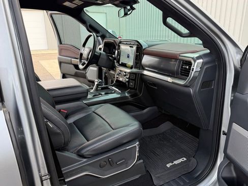 Used 2022 Ford F150 Lariat image 34