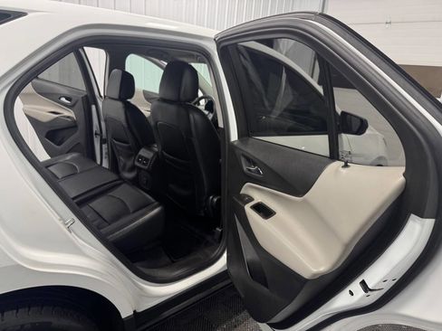 Used 2021 Chevrolet Equinox LS w/ LPO, Floor Liner Package image 17
