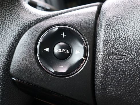 Used 2019 Honda HR-V LX image 29