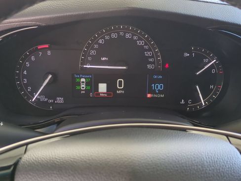 Used 2018 Cadillac CTS Luxury RWD image 14
