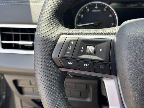 New 2026 Mitsubishi Outlander LE FWD image 39
