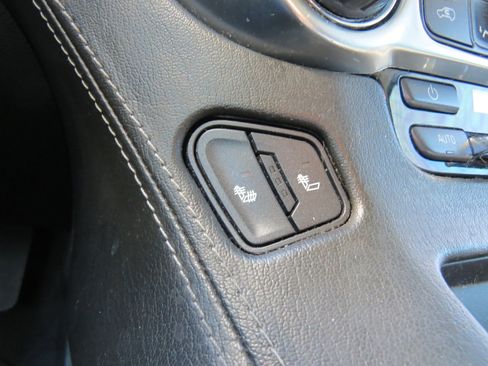 Used 2019 Chevrolet Tahoe LT image 26