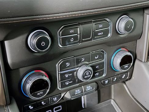 Certified 2024 Chevrolet Tahoe High Country w/ Premium Package image 15