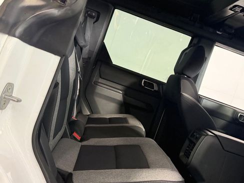 Used 2025 Ford Bronco Big Bend image 31