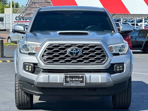 Used 2018 Toyota Tacoma TRD Sport RWD image 10