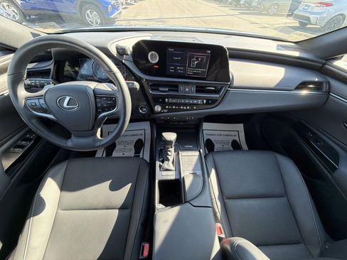 Used 2022 Lexus ES 300h w/ Premium Package image 22