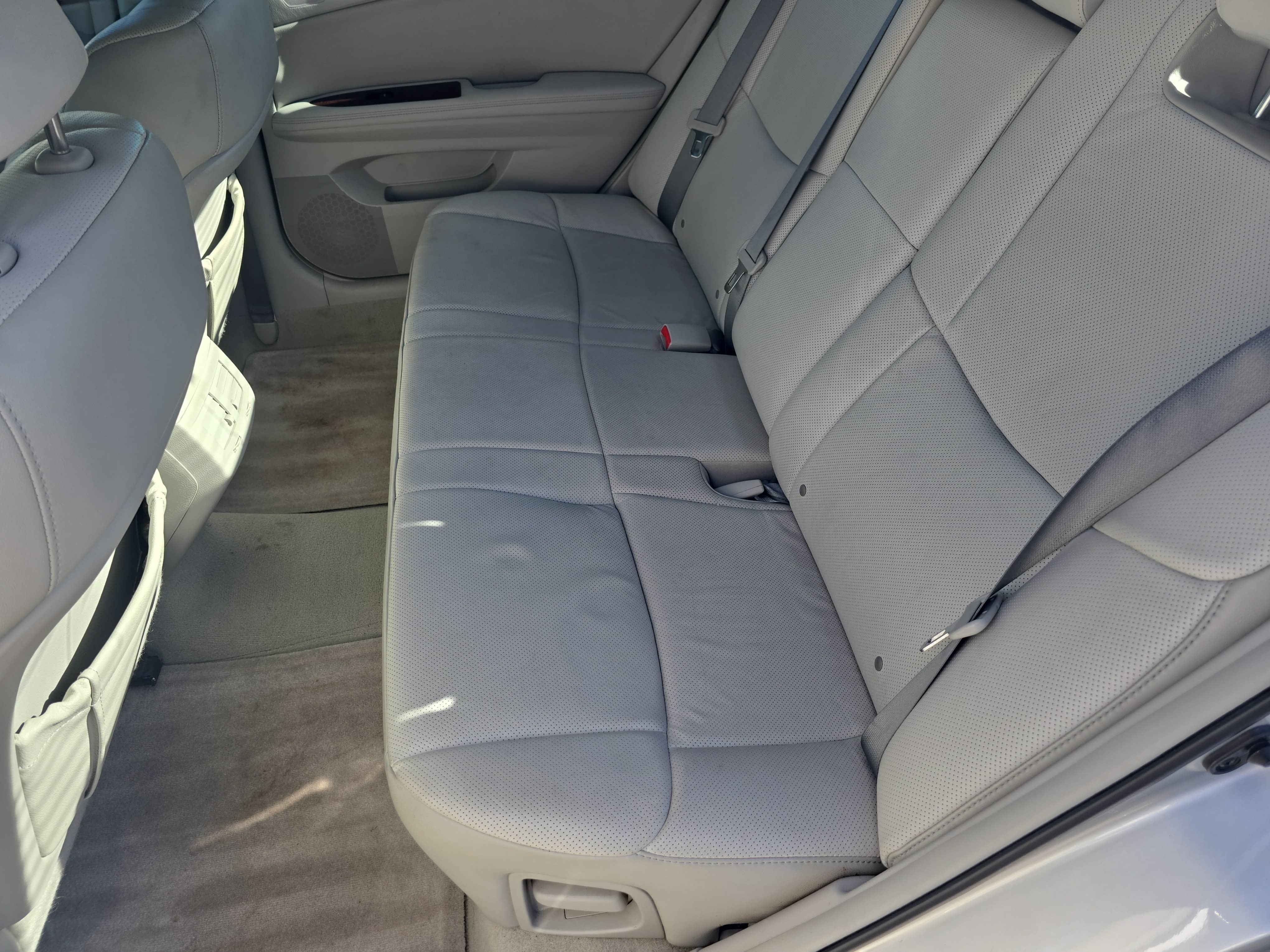 Used 2012 Toyota Avalon Limited FWD image 13