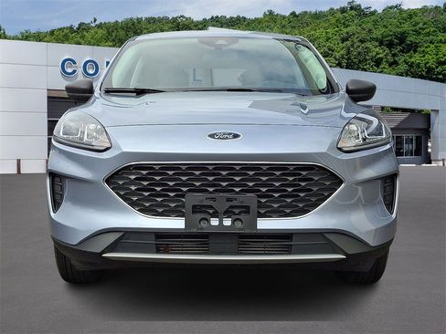 Certified 2022 Ford Escape SE w/ Convenience Package image 2