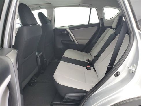 Used 2016 Toyota RAV4 XLE image 14