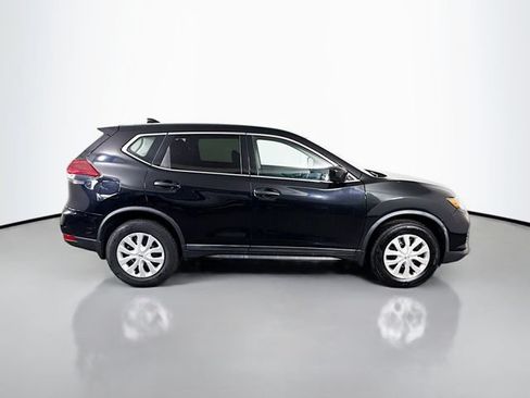 Used 2018 Nissan Rogue S AWD/4WD image 5