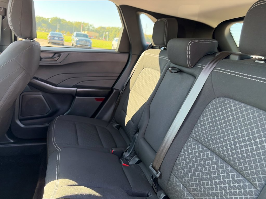 Used 2025 Ford Escape Active AWD/4WD image 29