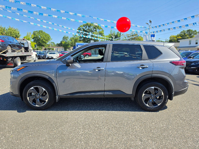 Used 2026 Nissan Rogue SV w/ Cold Weather Package AWD/4WD image 3