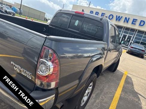 Used 2015 Toyota Tacoma PreRunner w/ SR5 Package image 15