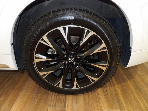Certified 2024 MAZDA CX-90 3.3 Turbo S w/ Premium Plus AWD/4WD image 9