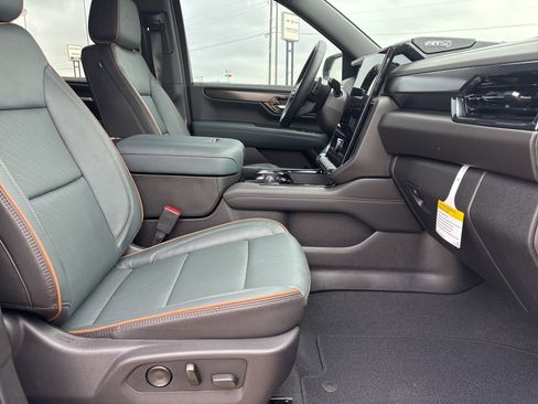 New 2026 GMC Yukon XL AT4 w/ Premium Trailering Package image 25