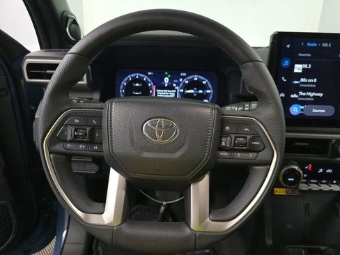 Used 2025 Toyota 4Runner Limited image 5