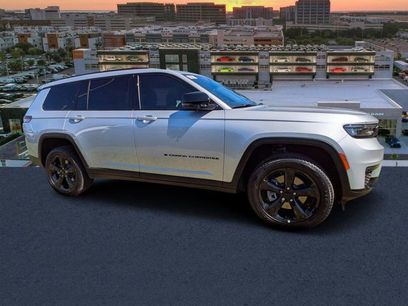 New 2025 Jeep Grand Cherokee L Limited w/ Black Appearance Package